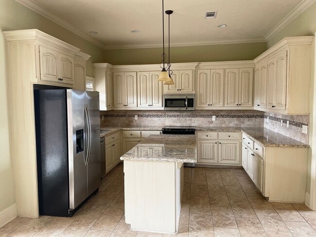 Building Photo - 3/2 For Rent in Madison Germantown School District!!