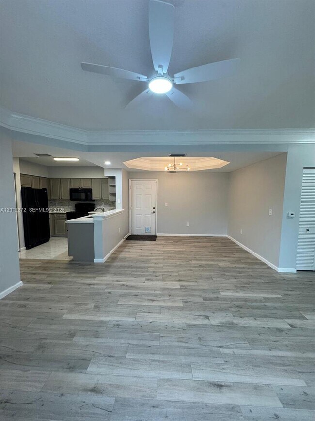 Foto del edificio - 2042 Alta Meadows Ln