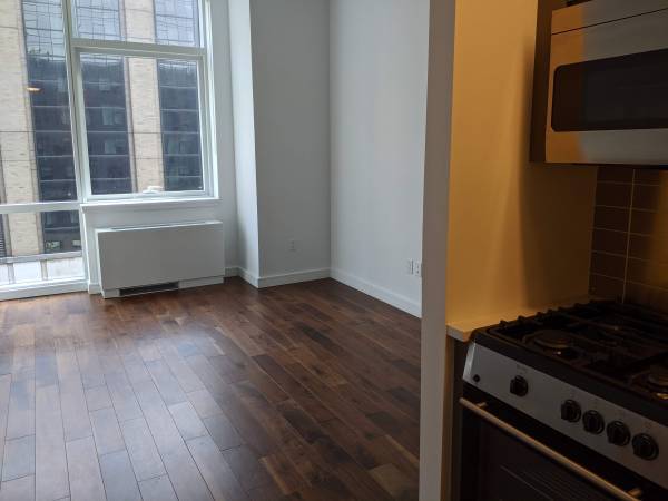 Foto principal - W 28th St