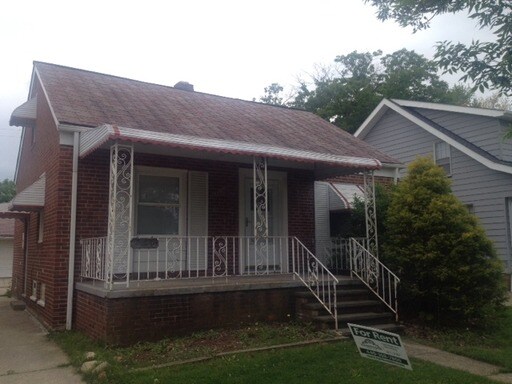 Foto principal - 21800 Fuller Ave