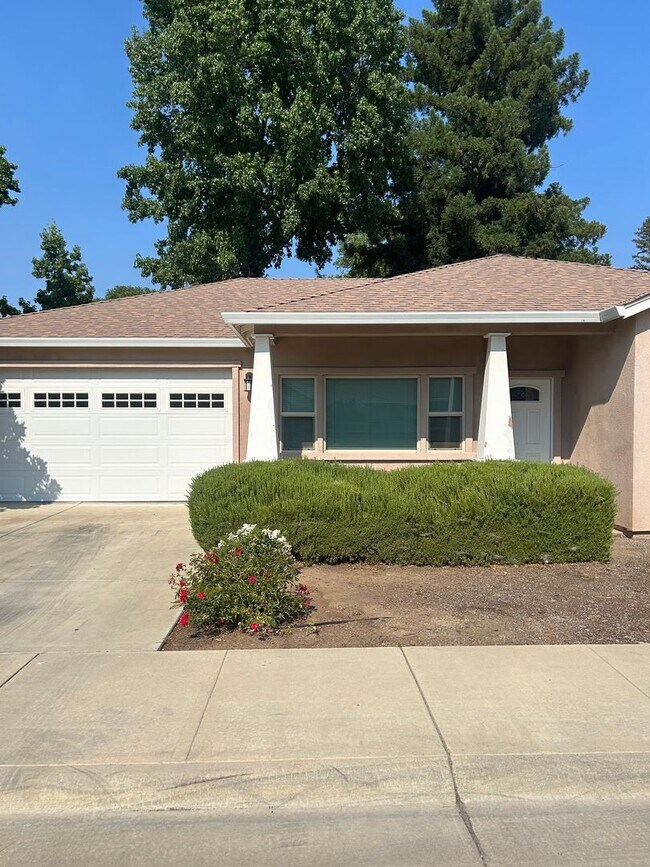 Building Photo - Charming 3 Bedroom in Great Location!