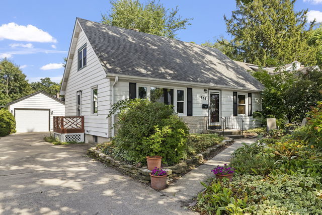 Foto principal - 438 S Wright St