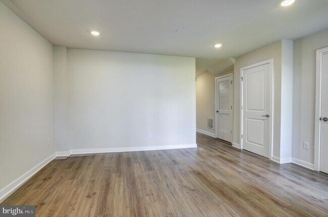 Foto del edificio - 903 Magnolia Ln