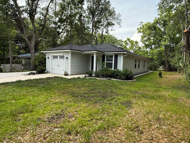 Building Photo - 4649 Suray Ave