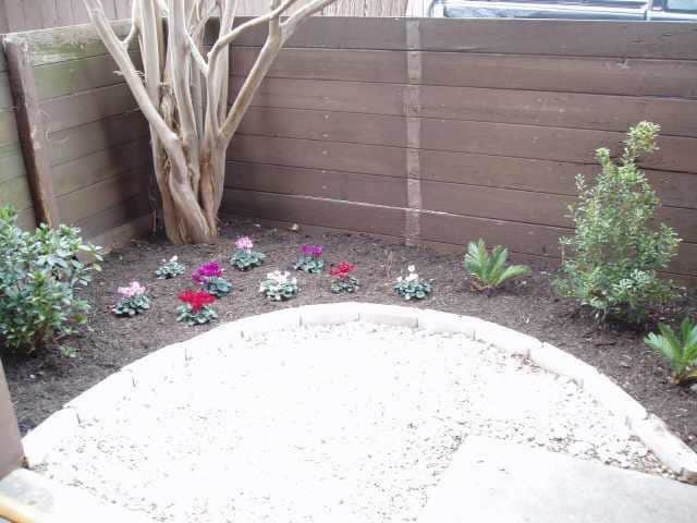 Building Photo - 4409 W Guadalupe St