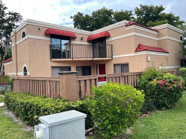 Foto del edificio - 8243 Thames Blvd