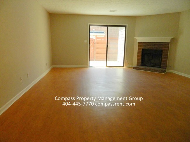 Building Photo - Alpharetta Townhome with Two Master Suites