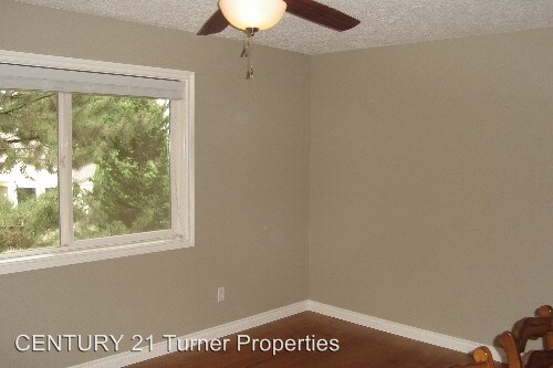 Building Photo - 434 N Hayden Island Dr