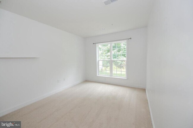 Building Photo - 524 Rayburn Ct