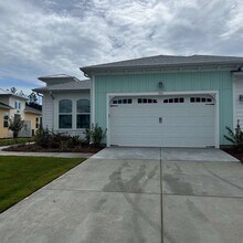 Building Photo - 703 Tropics Ave