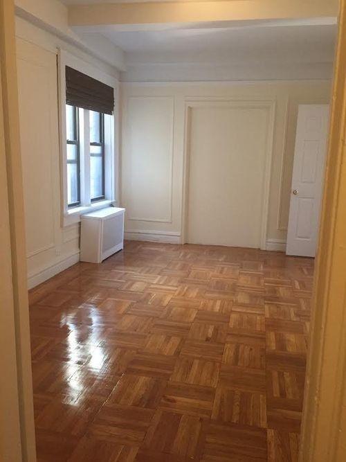 Building Photo - 665 W 178th St