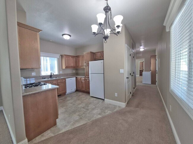 Foto del edificio - 1054 Mountain Shadows Blvd
