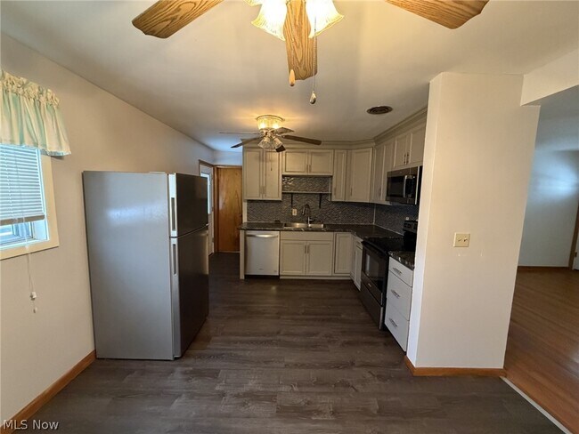 Foto del edificio - 1405 Gypsy Ln