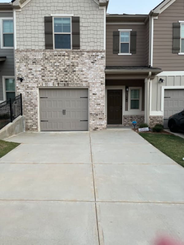 Building Photo - 6996 Zaniah Rd