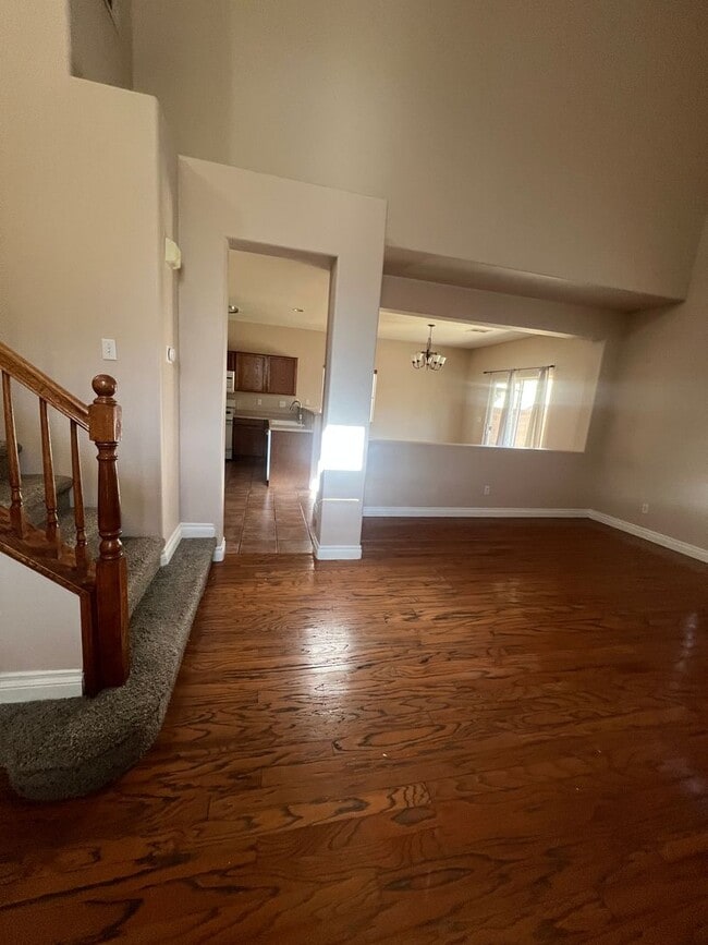 Building Photo - 3 Bed, 2.5 Bath home with Solar Panels!
