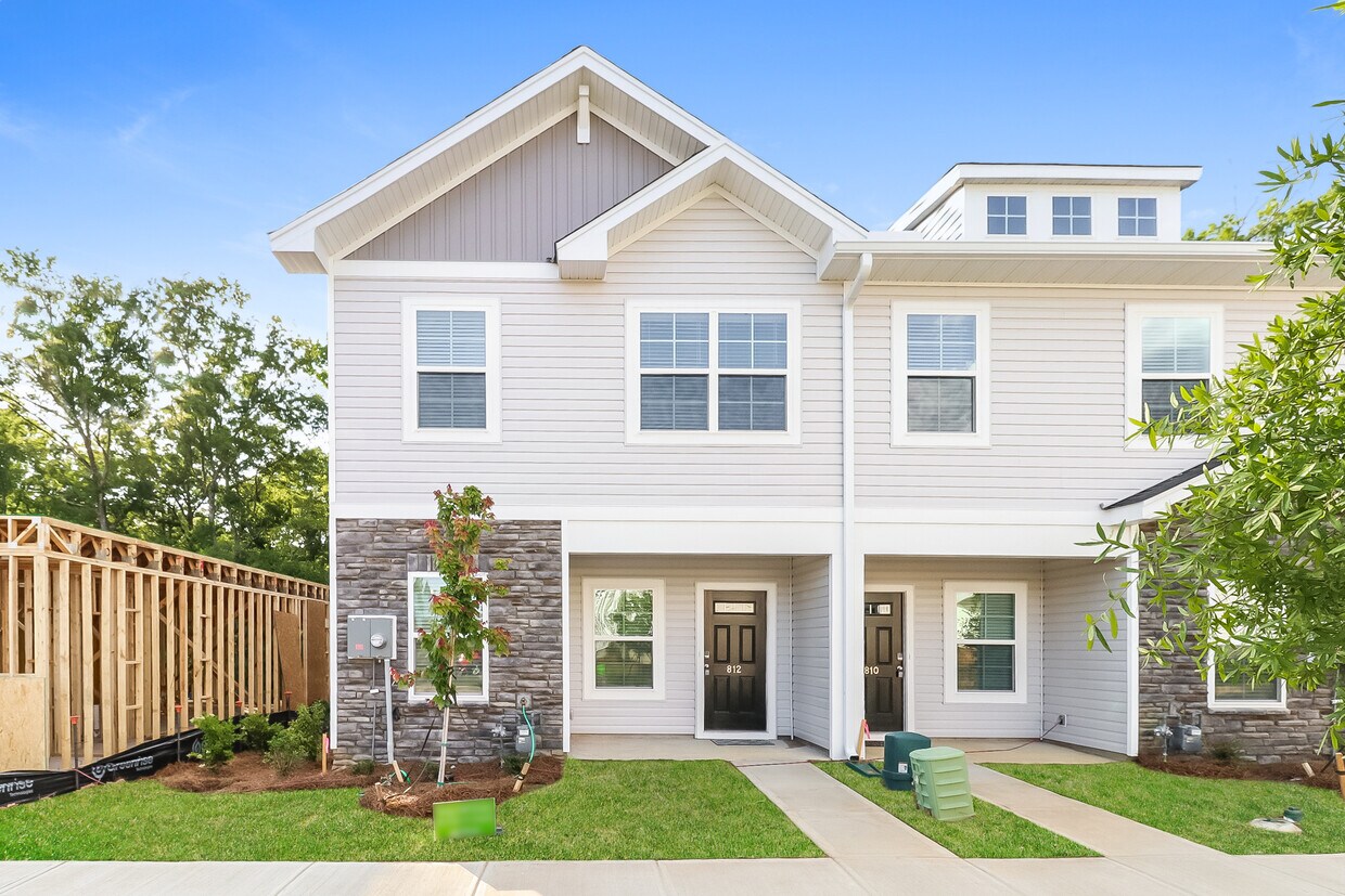 Primary Photo - 812 Yellow Swan Lane, Columbia, SC