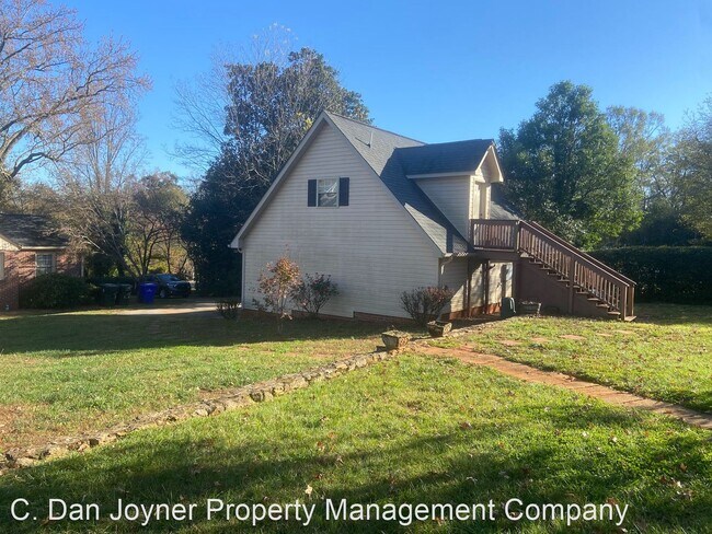 Building Photo - 1 br, 1 bath House - 213 E Avondale Dr