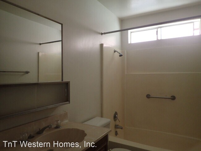 Building Photo - 228 S Gemstone St