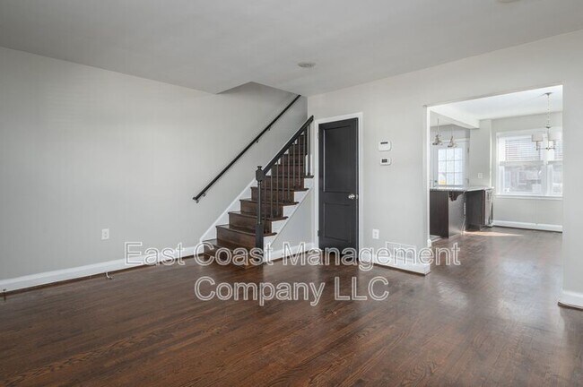 Foto del edificio - 2104 Redthorn Rd