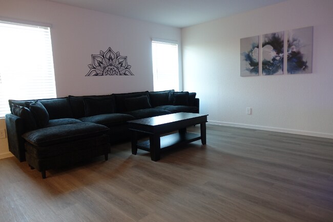 Foto del edificio - 3004 Fall Gold Ln