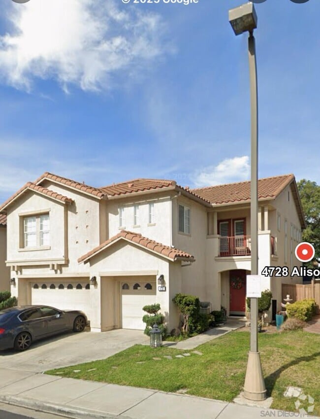 Building Photo - 4728 Aliso Way