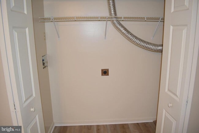 Building Photo - 961 Orchard Dr