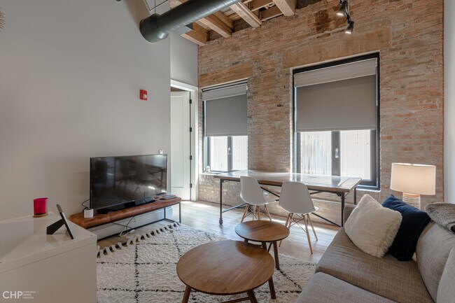 Foto del edificio - 729 N Sangamon St