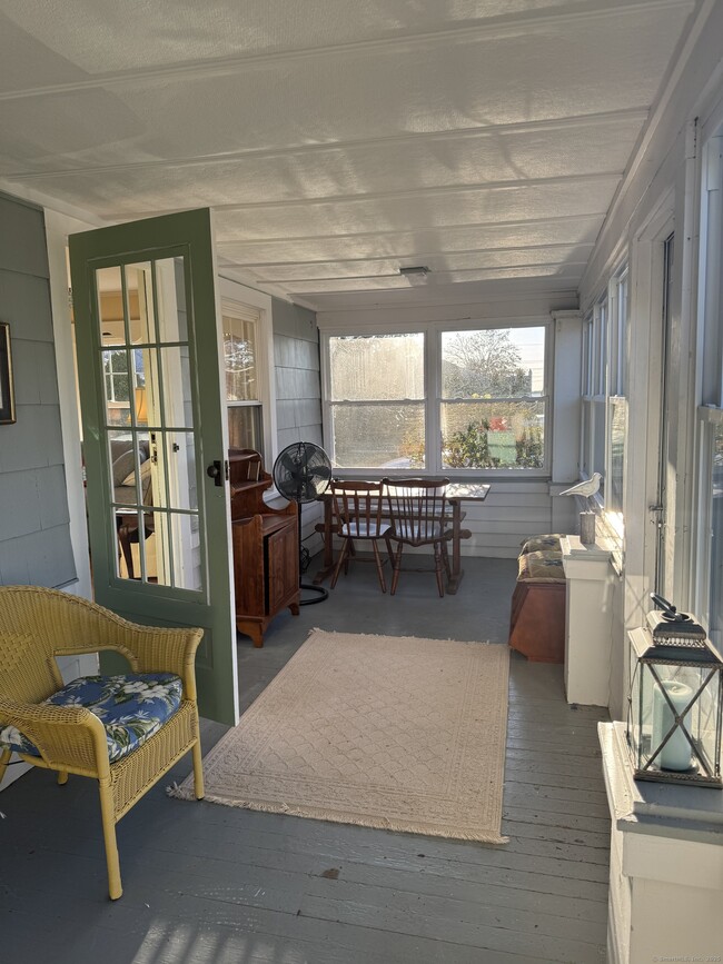 Building Photo - 74 Uncas Rd