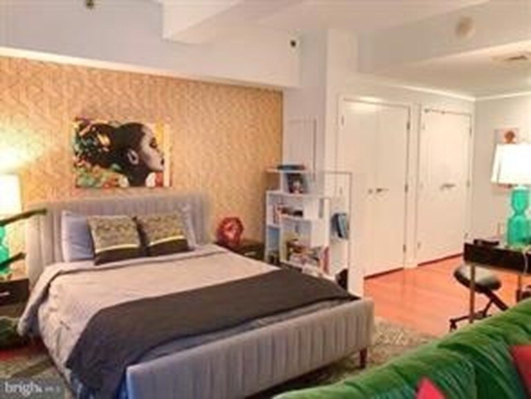 Foto principal - 219 S 18th St