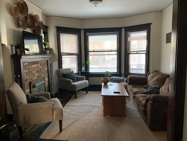 Building Photo - 2740 N Murray Ave