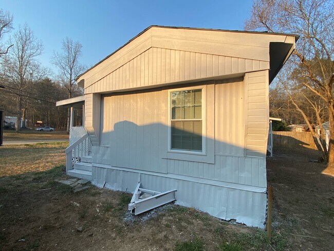 Foto del edificio - 114 Skyland Dr E