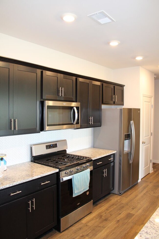 Building Photo - Perfection Awaits- Newly Built 4 Bedroom H...