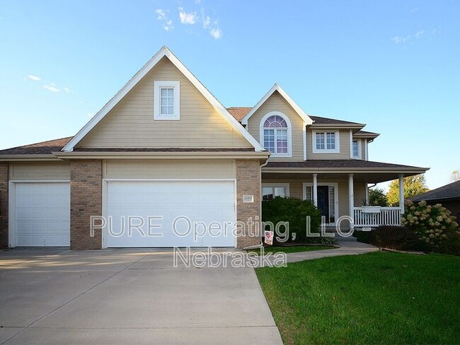 Building Photo - 2003 Crest Ridge Dr