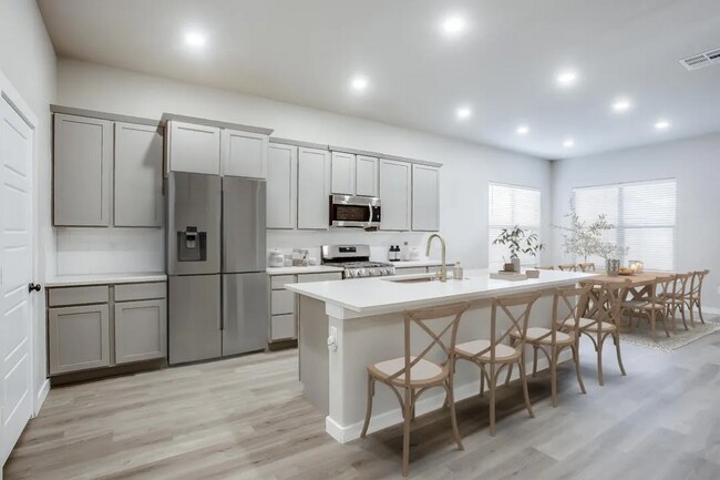 Building Photo - FIRST MONTH HALF OFF - MOVE IN SPECIAL!