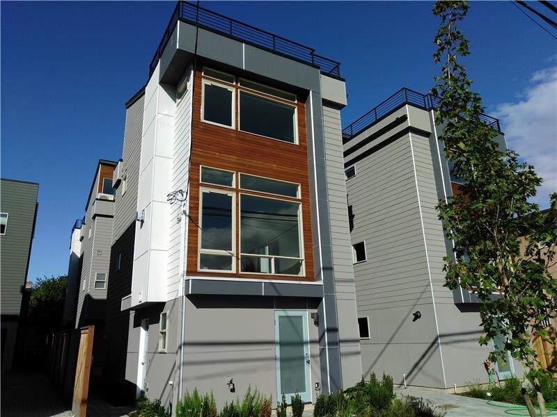 Photo - 2008 NW 59th St (Seattle, WA)