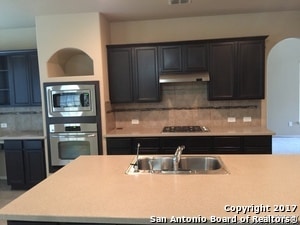 Building Photo - 10411 Avalon View