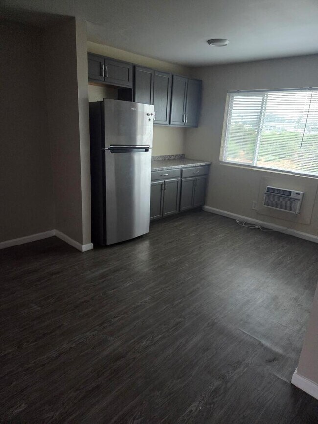 Foto del edificio - 2677 S Rosedale Ave