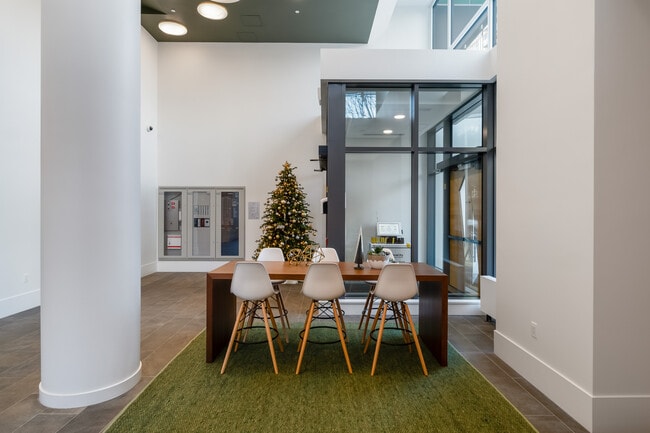 Building Photo - 1188 Bidwell St