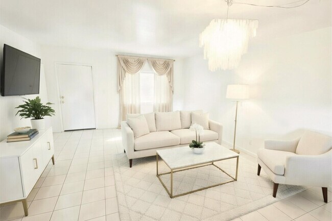 Foto del edificio - 1332 N Miller Rd