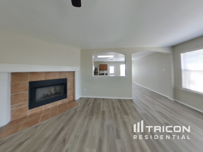 Foto del edificio - 228 Fall Creek Dr