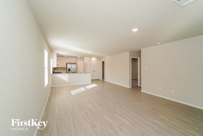 Building Photo - 10783 Prusiner Dr
