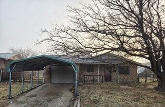 Building Photo - 1717 Ave I