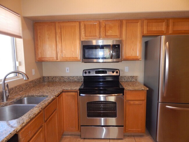 Foto del edificio - 3 Bedrooms 2 Bathrooms close to Sabino Canyon