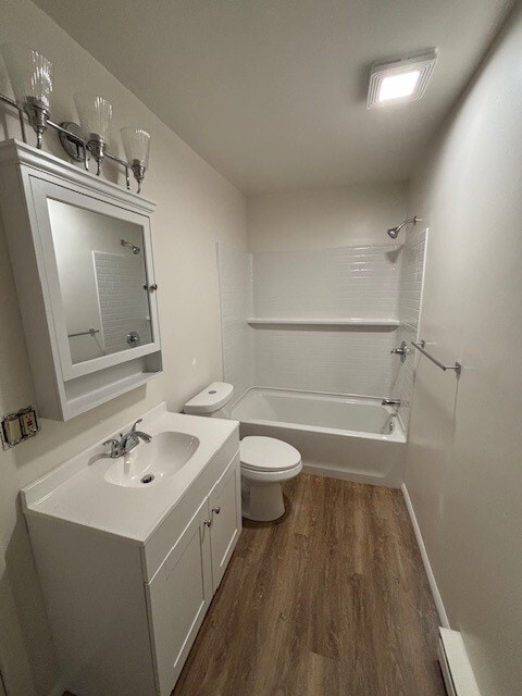 Building Photo - 8004 Chelsea Cv N