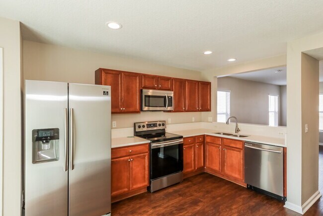 Foto del edificio - 7422 Hawks Cliff Dr