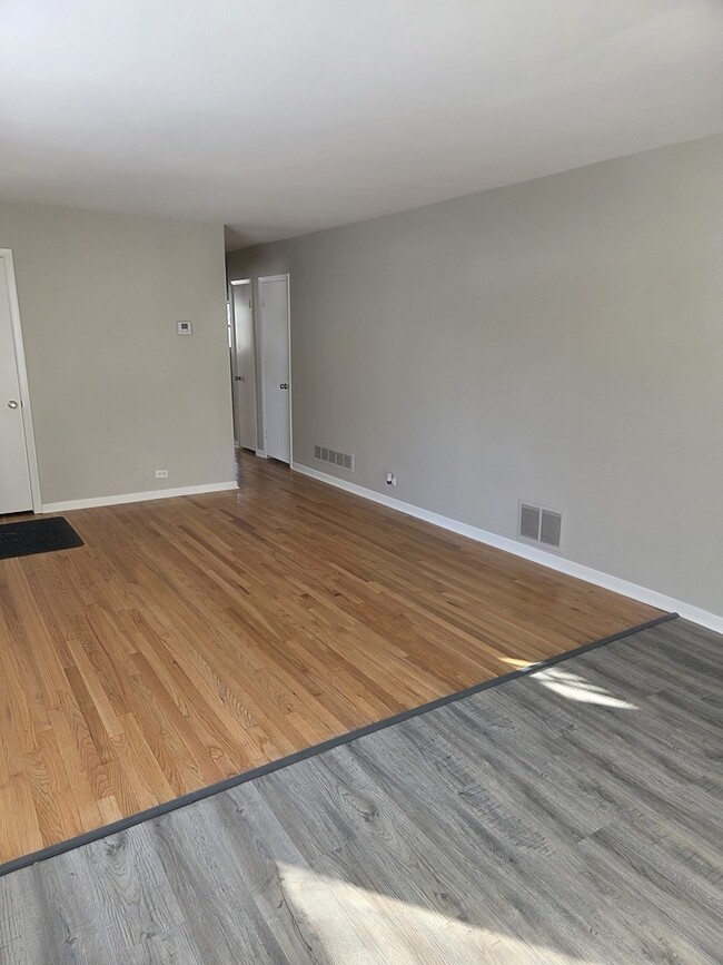 Building Photo - 20948 S 80th Ave