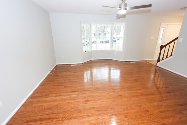 Foto del edificio - 6113 Peggyanne Ct
