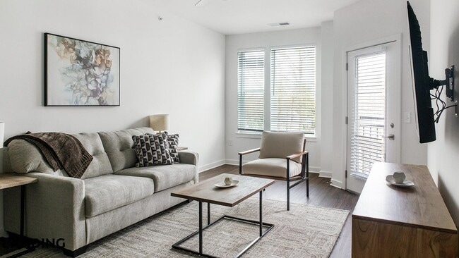 Building Photo - 2110 Birkhall St