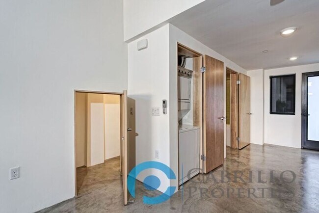 Foto del edificio - 2870 Fourth Ave