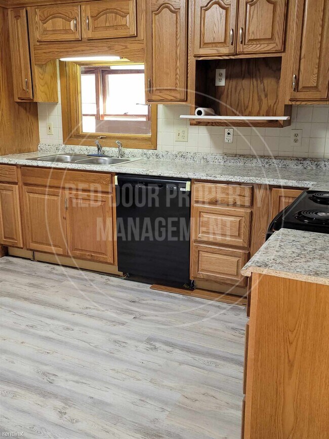 Foto del edificio - 3 br, 2 bath House - 12 South Buhler Road